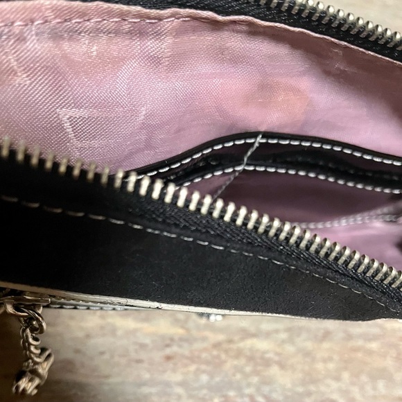 Kathy Van Zeeland rock star skull head small suede bag with charmed chain link - Picture 13 of 16